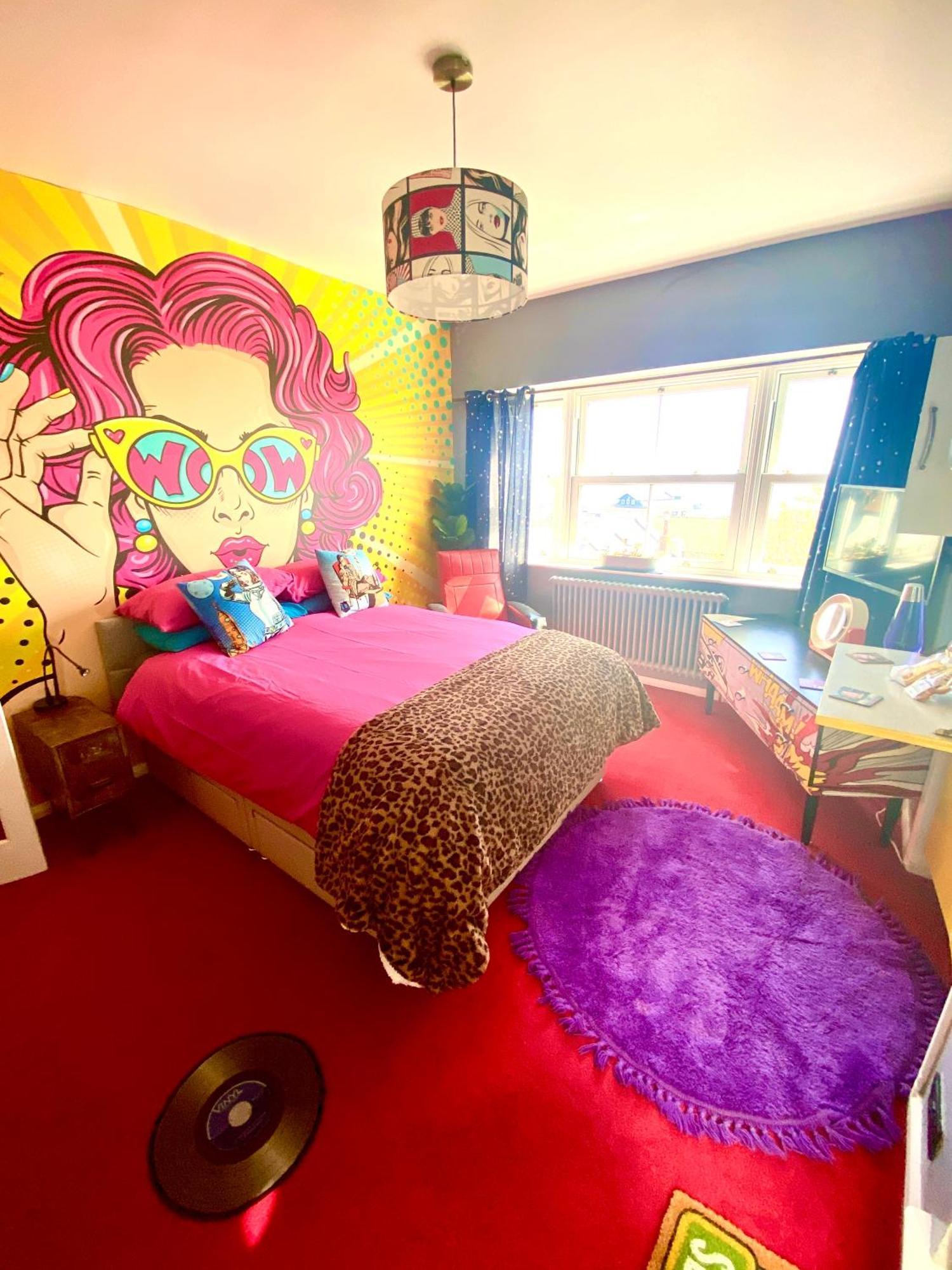 Pop Art Pad Heart Of Old Town With Parking! Διαμέρισμα Χέιστινγκς Εξωτερικό φωτογραφία
